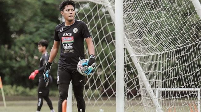 Rizky Darmawan Lengkapi Komposisi Kiper Persita