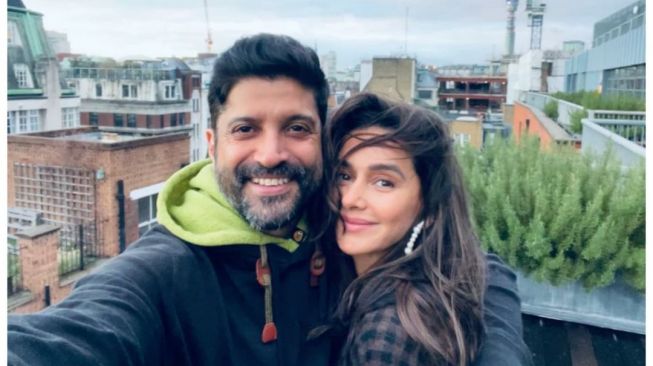 4 Fakta Pernikahan Farhan Akhtar dan Shibani Dandekar, Dihadiri Para Seleb Bollywood!