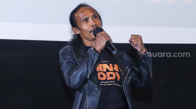 Aktor Yayan Ruhian saat jumpa pers Film 'Ben & Jody' di Kuningan, Jakarta Selatan, Rabu (5/1/2021). [Suara.com/Alfian Winanto]