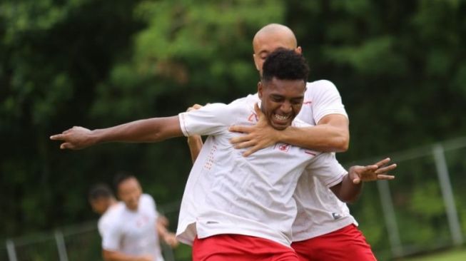 Tatap Putaran II Liga, Persik Kediri Rekrut Pemain Muda Papua Jeam Kelly Sroyer