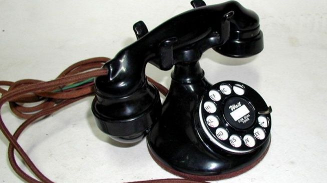 Bukan Alexander Graham Bell, Ini Sosok Penemu Telepon Pertama di Dunia