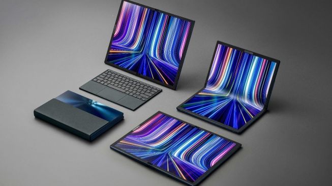 Laptop Lipat Pertama Asus, Zenbook 17 Fold OLED Mejeng di CES 2022