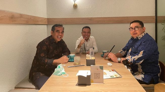 Raba Peta Koalisi dan Capres-Cawapres 2024, Dua Elite Gerindra dan Fadli Zon Ngopi Bareng