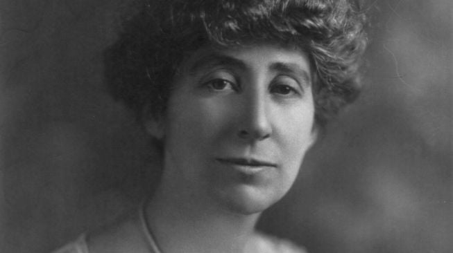 Jeannette Rankin: Anggota Perempuan Pertama di Kongres AS yang Menolak Perang Dunia II