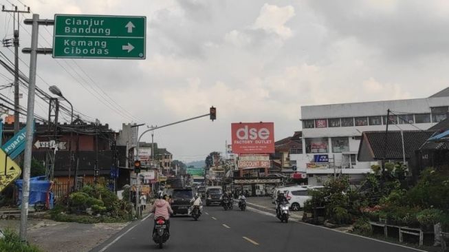 Antisipasi Macet Jalur Puncak, Polres Cianjur Rekayasa Arus Lalu Lintas