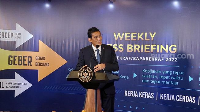 Menparekraf Sebut Lonjakan Kasus Omicron Berdampak Buruk Pada Sektor Pariwisata