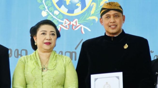 Mendapat Gelar dari Keraton Surakarta, Plt Wali Kota Bekasi Janji Jaga Amanah
