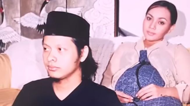 Potret Mesra Armand Maulana dan Dewi Gita  [Instagram/@dewigita01]