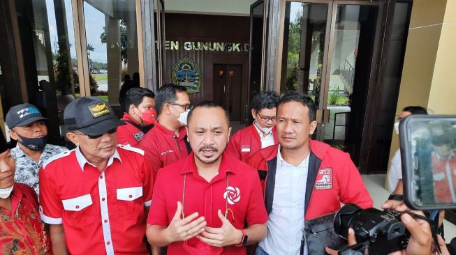 Pasang Badan Demi Giring, PSI DKI Jakarta Minta Wagub Ahmad Riza Patria Belajar Demokrasi