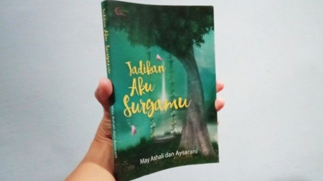 Merenungi Makna Cinta dalam Buku 'Jadikan Aku Surgamu'