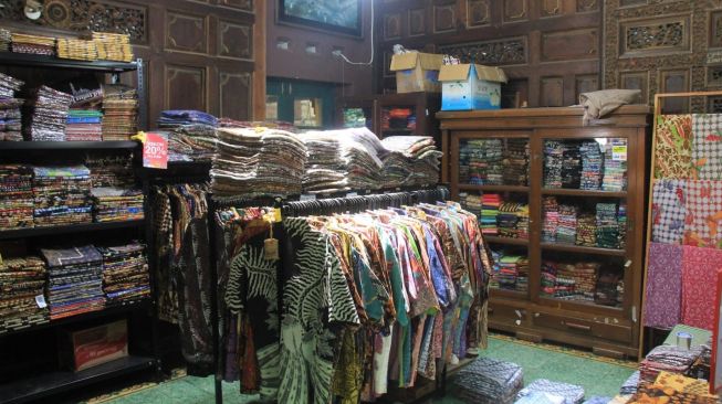  Batik Mahkota Laweyan dari Surakarta. [Istimewa] 