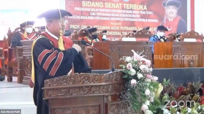 Dapat Gelar Profesor Kehormatan Unhan, Terawan Banggakan Vaksin Nusantara