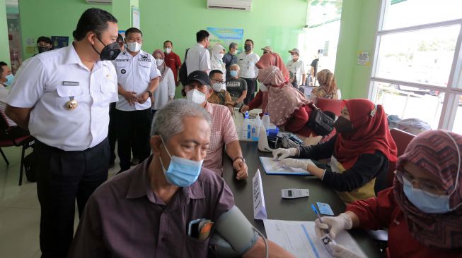 Vaksin Booster di Tangerang Prioritaskan Lansia, Perdana untuk 6.000 Orang