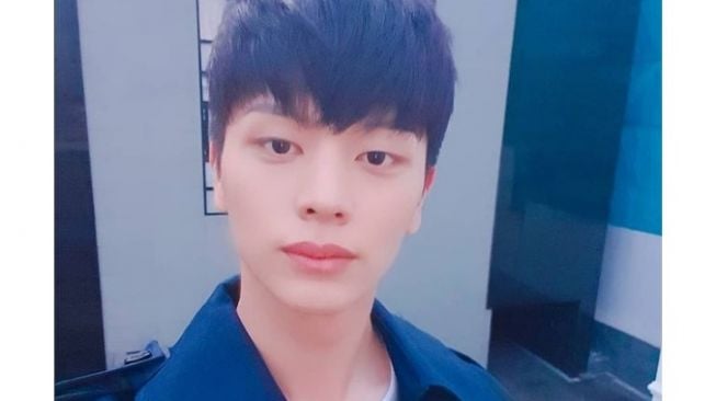 Agensi Klarifikasi Soal Isu Pacaran Yook Sungjae BTOB