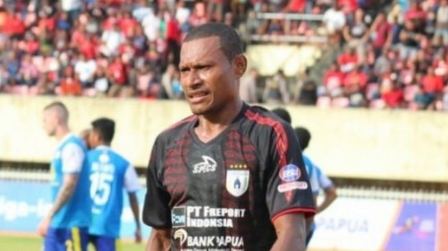 Tinus Pae Masuk Daftar Pemain Akan Direkrut Persipura Jayapura