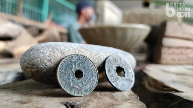 Ditemukan Benda Kuno di Lereng Gunung Kelud Kediri, Diduga Peninggalan Sebelum Majapahit
