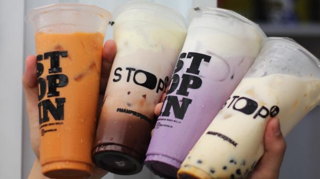 Stop In, Usaha Minuman Kekinian yang Beromzet Jutaan Rupiah