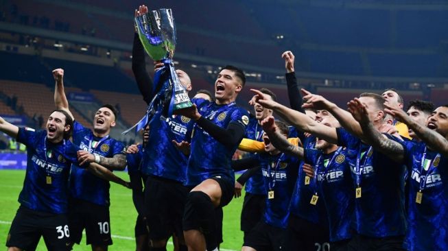 Hasil Bola Tadi Malam: Inter Juara Piala Super Italia, Chelsea Hajar Tottenham, Madrid Pecundangi Barca