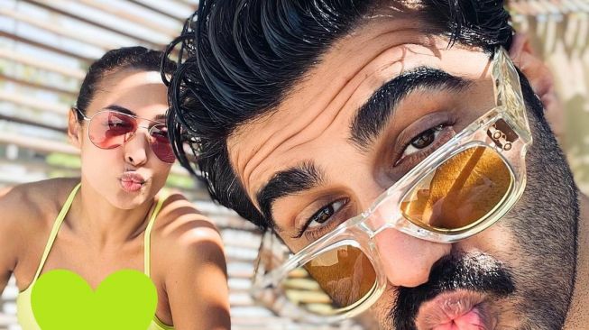 Gaya Pacaran Arjun Kapoor dan Malaika Arora. (Instagram/@arjunkapoor)