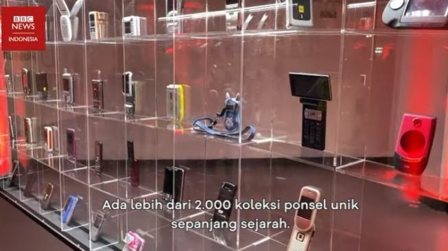 Museum Ponsel Pertama di Inggris: Koleksinya Beragam, Ada 2 Ribu Lebih Ponsel Lawas