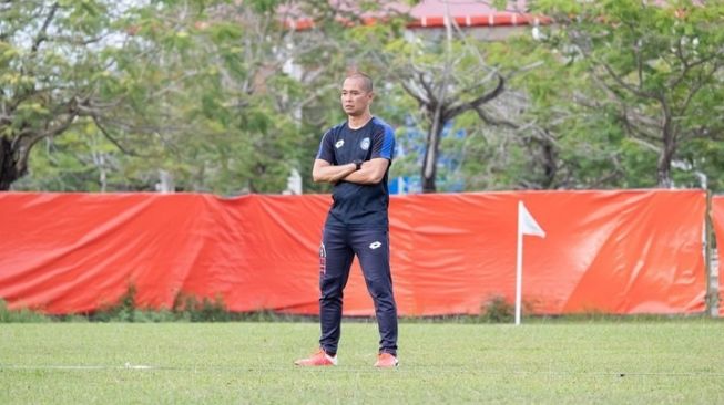 Kurniawan Dwi Yulianto Resmi Jadi Asisten Pelatih FC Como
