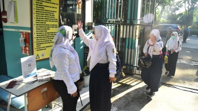 Sebagian Siswa Belum Divaksin, PTM 100 Persen SD Surabaya Belum Bisa Penuh