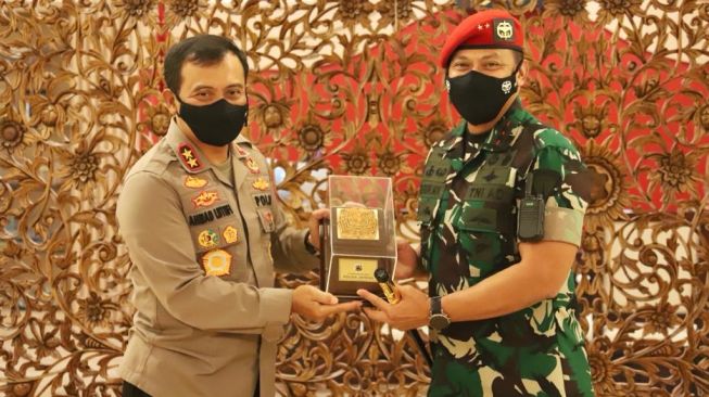 Dikunjungi Danjen Kopassus, Kapolda Jateng: Sinergitas TNI-Polri di Jateng Sangat Baik