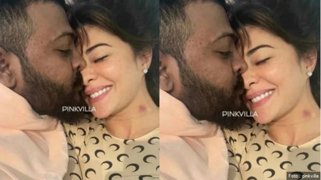 Foto mesra Jacqueline Fernandez bersama kekasihnya,  Sukesh Chandrashekar. [Pinkvilla]