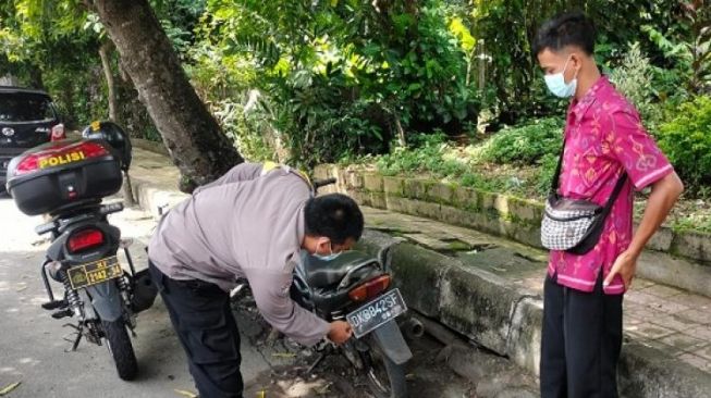 Shogun Hitam Misterius Terparkir di Jalanan Karangasem Bali, Tak Satupun Warga Mengaku