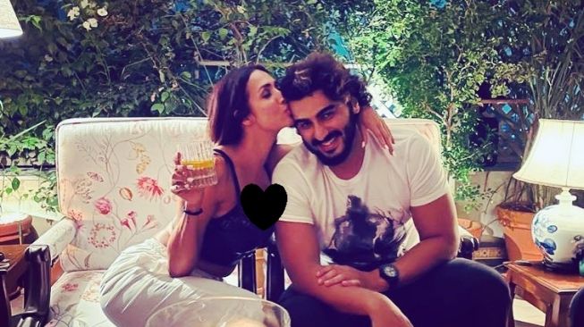 Gaya Pacaran Arjun Kapoor dan Malaika Arora. (Instagram/@arjunkapoor)