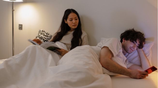 5 Alasan Pasangan Suami-Istri Enggan Melakukan Hubungan Intim, Mulai dari Jenuh hingga Minder dengan Bentuk Tubuh