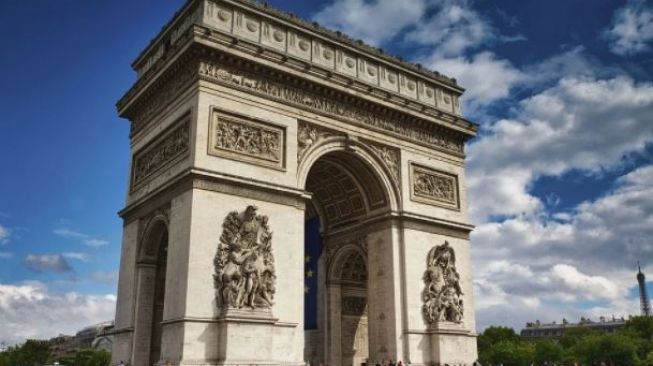 Ilustrasi  Arc de Triomphe (Pixabay/iankelsall1)