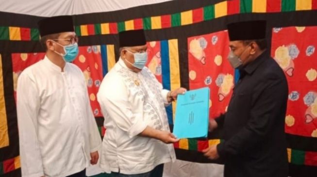 Gubernur Sulawesi Tenggara Ali Mazi Angkat La Ode Ahmad Monianse Pelaksana Tugas Wali Kota Baubau