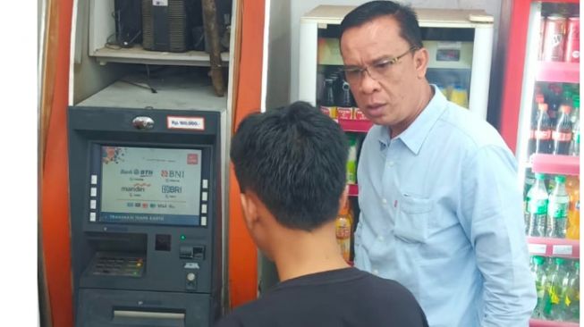 Minimarket Alfamart di Pagar Alam Dibobol, Pencuri Rusak Mesin ATM