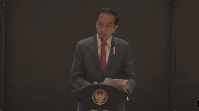 Presiden Jokowi berikan sambutannya di acara Dies Natalis Ke 67 Universitas Katolik Parahyangan, Bandung, Jawa Barat, Senin (17/1/2022). [Youtube Unpar Official]