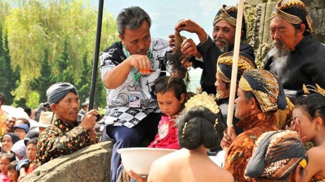 Anak Rambut Gimbal di Dataran Tinggi Dieng: antara Budaya, Sejarah, dan Mistis