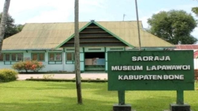 Ini Benda Pusaka Kerajaan Bone yang Dicuri di Museum Lapawawoi