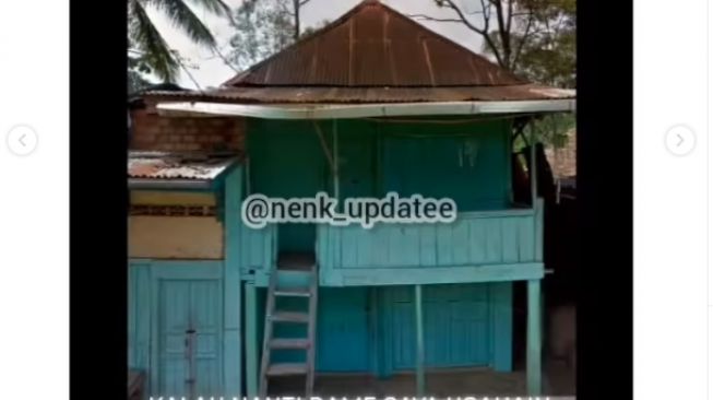 Rumah yang katanya milik keluarga Upin dan Ipin [Instagram/@nenk_updatee]