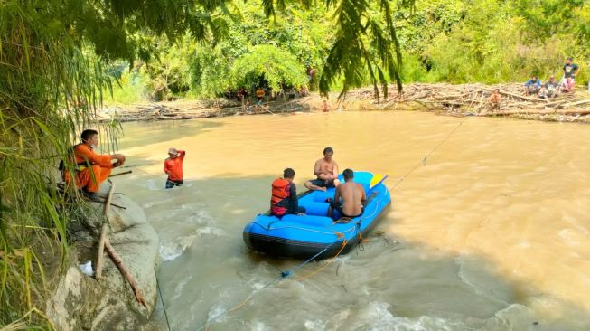 Siswi SD di Karo Tewas Terseret Arus Sungai, Jasadnya Ditemukan Tersangkut Jaring Perusahaan