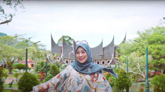 Terus Berinovasi, Aqillah By Ria Brand Modest Fashion Bukittinggi Siap Bersaing di Pasar Indonesia