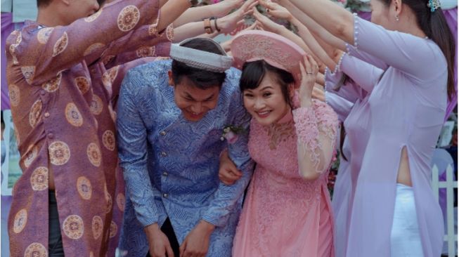 Ilustrasi Menikah dengan Sahabat.(Pexels.com/Min An)