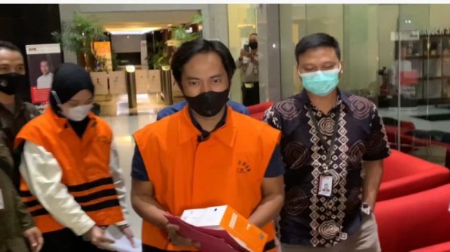 KPK Akan Dalami Video Jet Pribafi Bupati Penajam Yang Viral