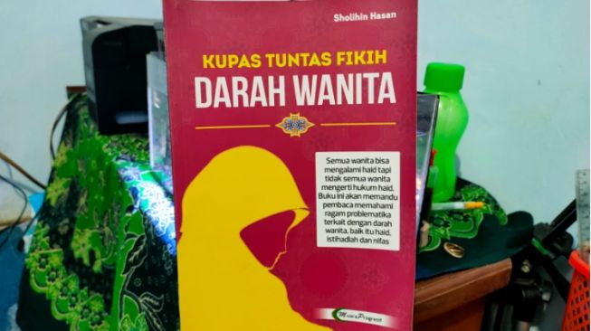 Ulasan Buku Kupas Tuntas Fikih Darah Wanita: Mengerti Tentang Haid dan Nifas