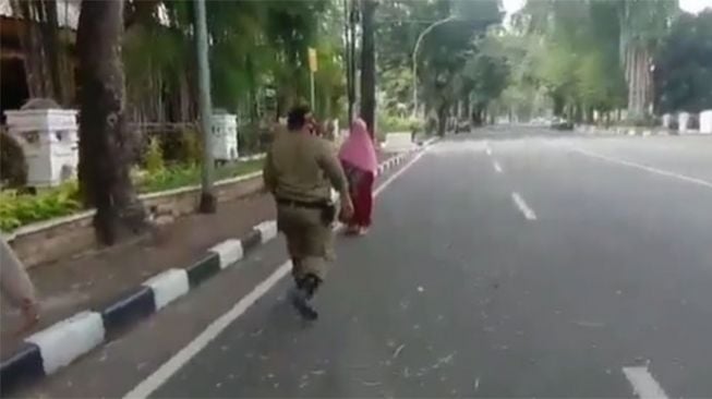 Heboh Seorang Ibu Teriak-teriak Sekitar Rumah Dinas Wali Kota Medan, Begini Kata Kasatpol PP