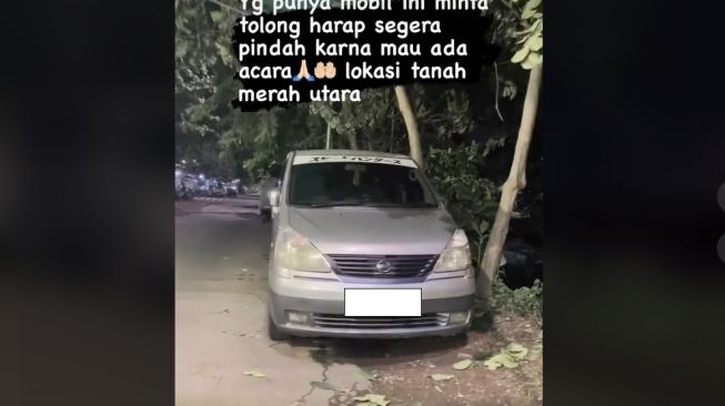 Wanita Ini Kena Apes Saat Cari Pemilik Mobil Yang Parkir Sembarangan Endingnya Diserbu Warganet 1427