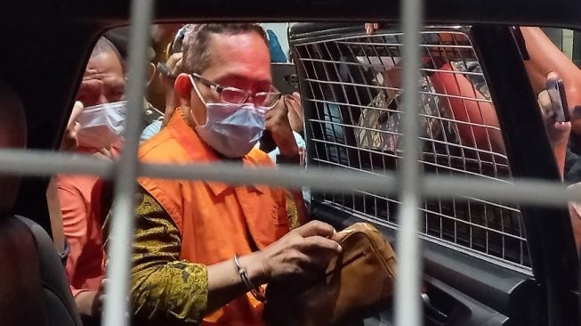 Bantah Terima Suap Rp140 Juta Untuk Urus Perkara di PN Surabaya, Hakim Itong: Cerita Itu Seperti Dongeng