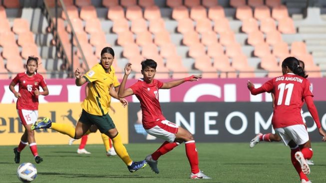 Laga Timnas Wanita Indonesia vs Australia di Piala Asia Wanita 2022 (@PSSI)