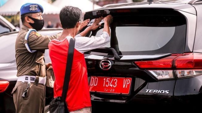 Pejabat dan Staf Pemkot Makassar Diminta Lakukan Cek Fisik Kendaraan oleh Bapenda