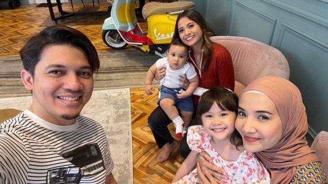 Momen Acha Septriasa bertemu Irwansyah dan Zaskia Sungkar (Instagram)