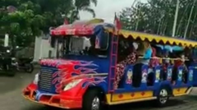 Kereta Kelinci Marak di Desa-desa Tulungagung, Polisi Akan 'Semprit' Jika Ketahuan di Jalanan Umum